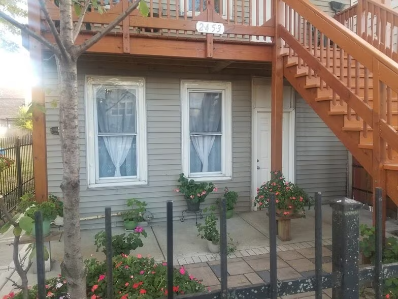 2453 W 46th Pl #1 - Photo 2 of 10