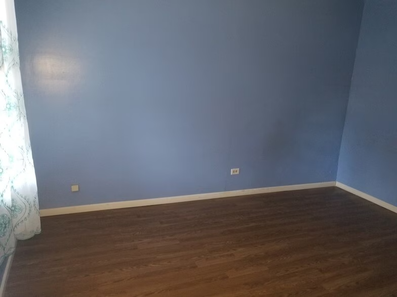 2453 W 46th Pl #1 - Photo 5 of 10