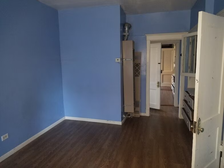 2453 W 46th Pl #1 - Photo 6 of 10