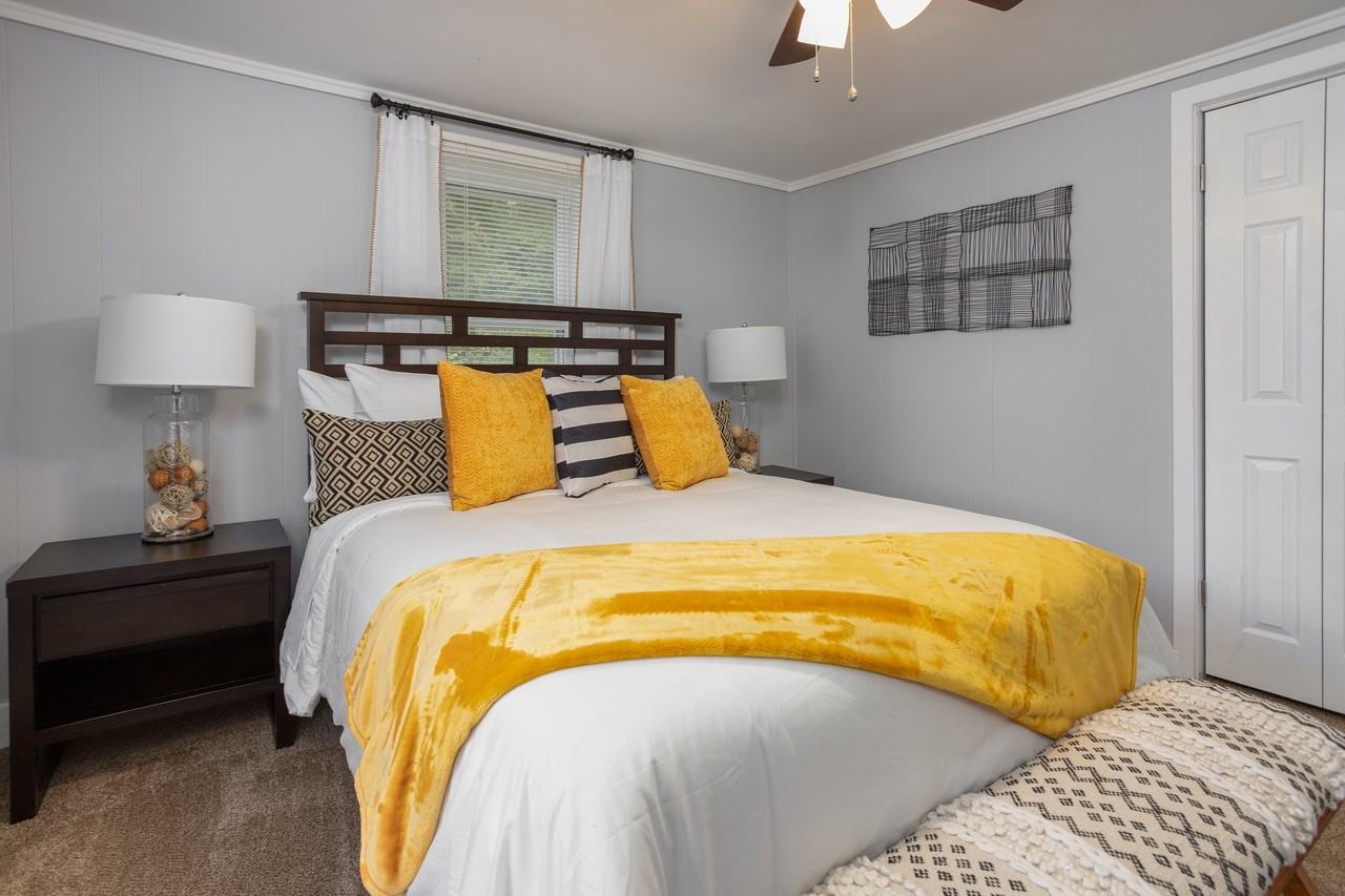 723 W Mckinley St - Photo 4 of 18