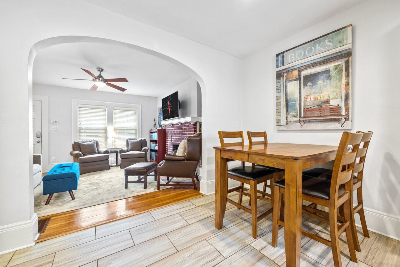 1146 Wade St Ne - Photo 3 of 20