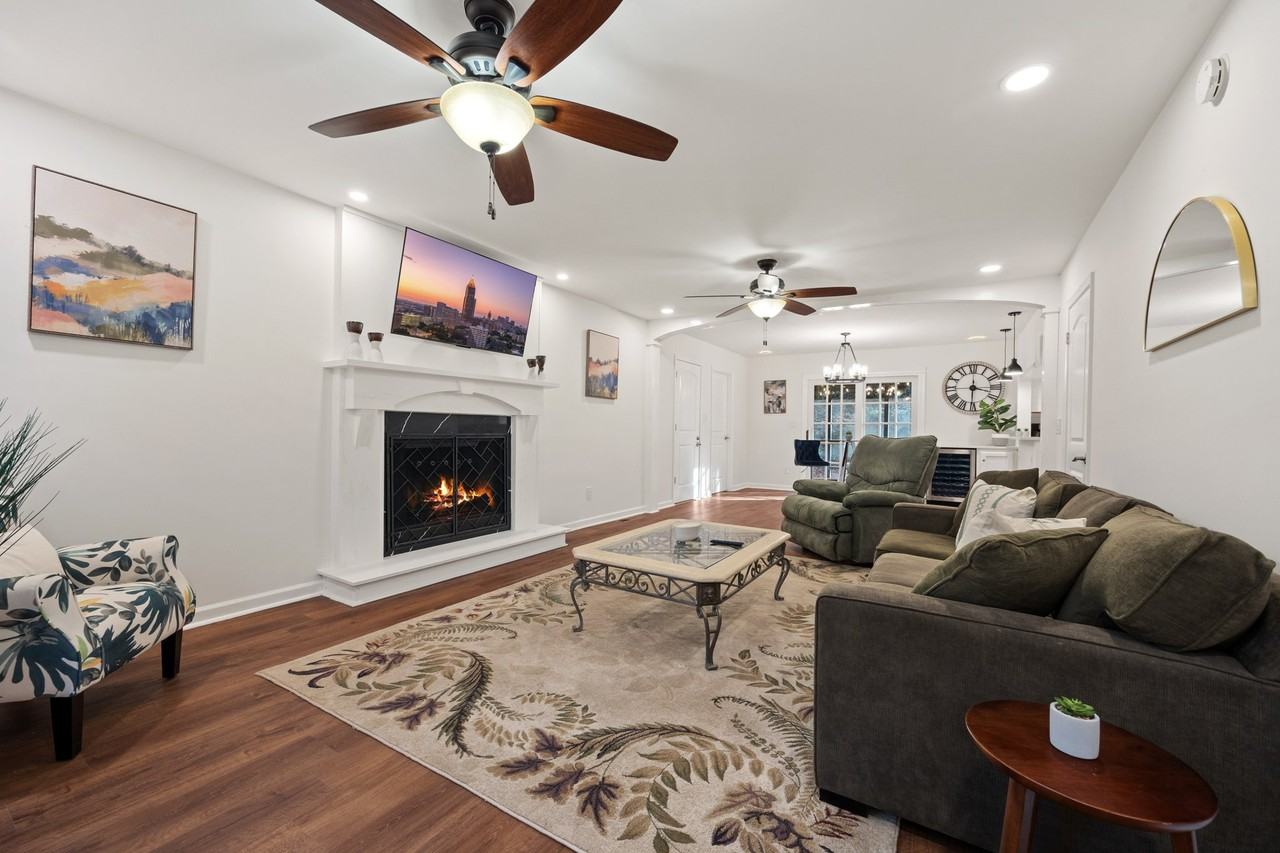 82 Vanessa Dr Se - Photo 7 of 20