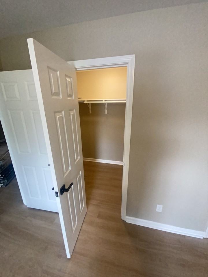 3329D Moorewood Dr - Photo 2 of 26