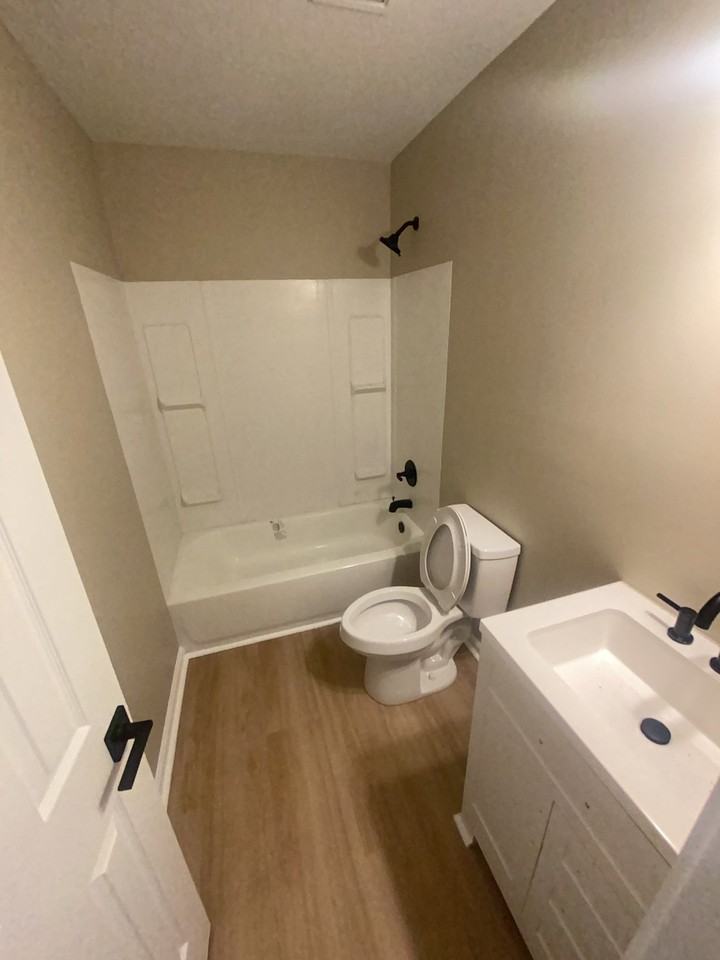 3329D Moorewood Dr - Photo 6 of 26