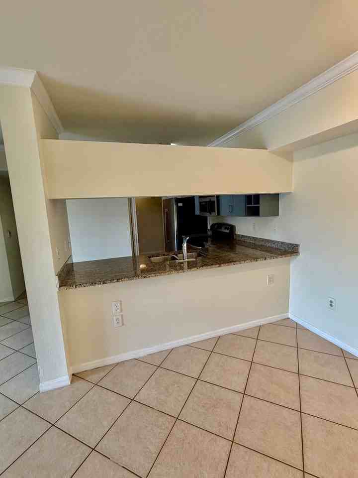 6510 Emerald Dunes Dr - Photo 4 of 18