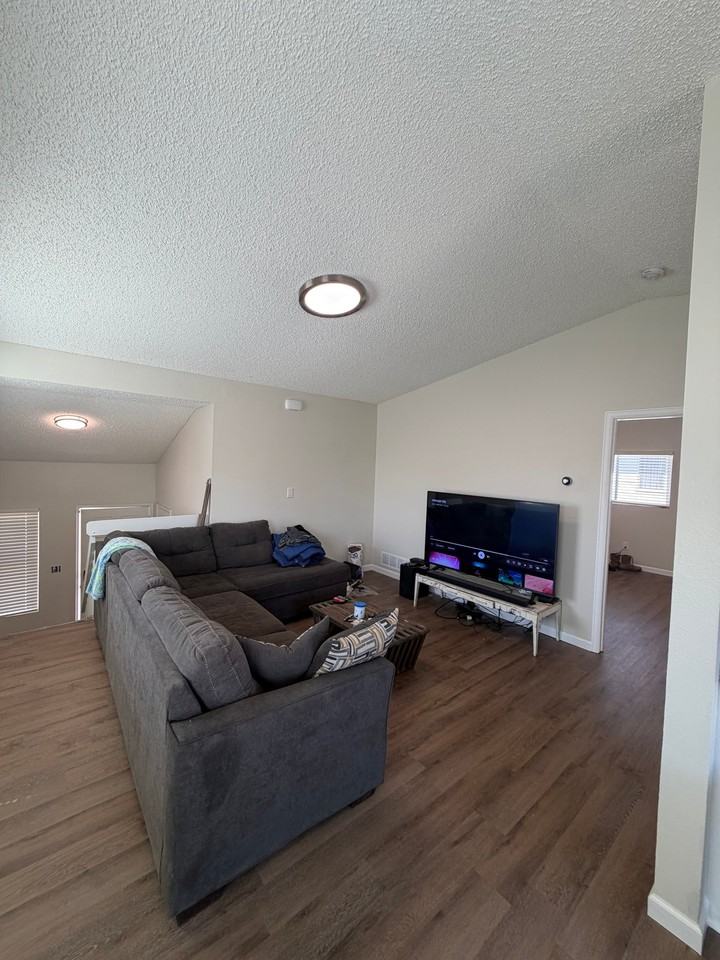 4620 Dooley Way - Photo 6 of 19