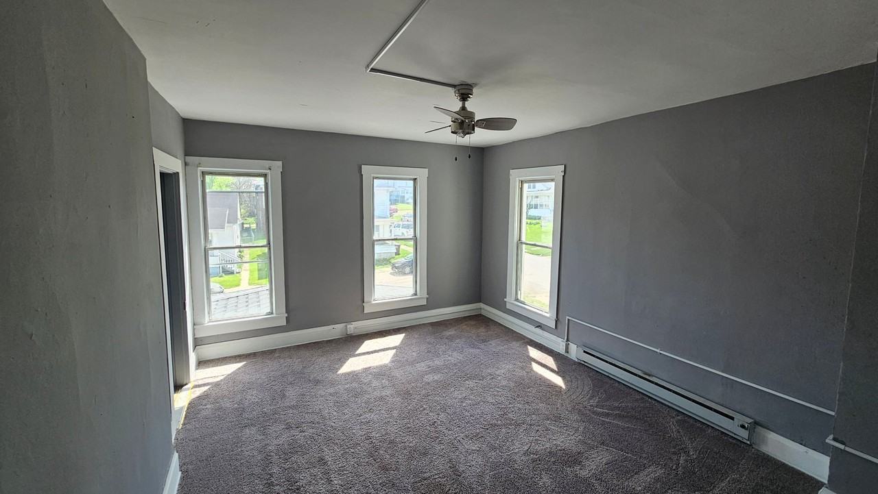 23 Madison St #A - Photo 6 of 8