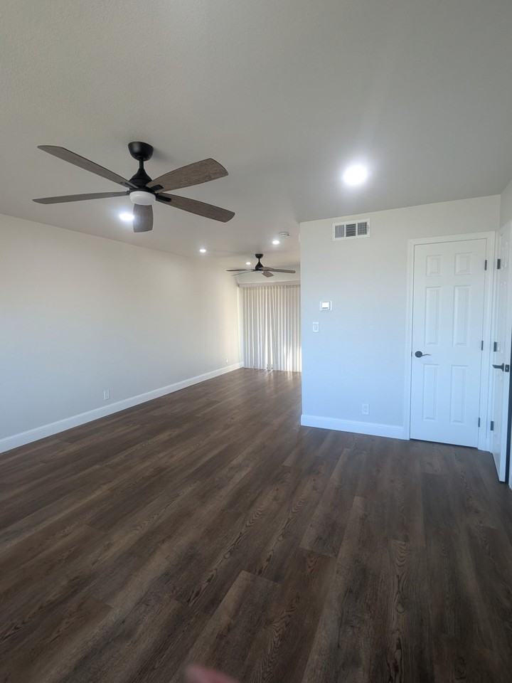 1301 Iguana Cir - Photo 6 of 39