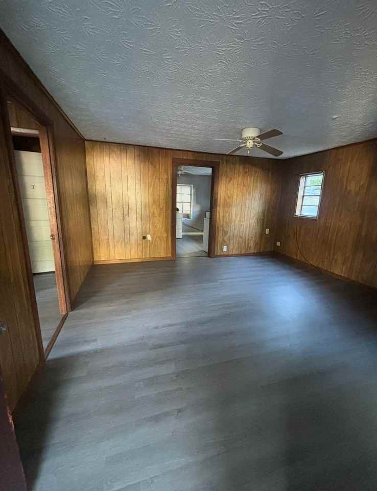 135 Rice St - Photo 2 of 6