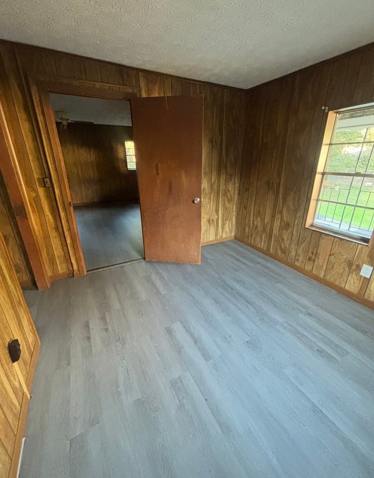 135 Rice St - Photo 4 of 6