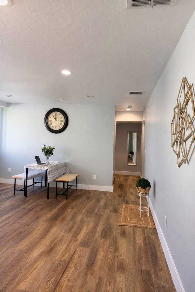 608 E 29th St #608 - Photo 4 of 12