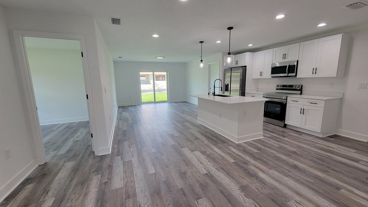 20422 Dial Ave - Photo 2 of 20