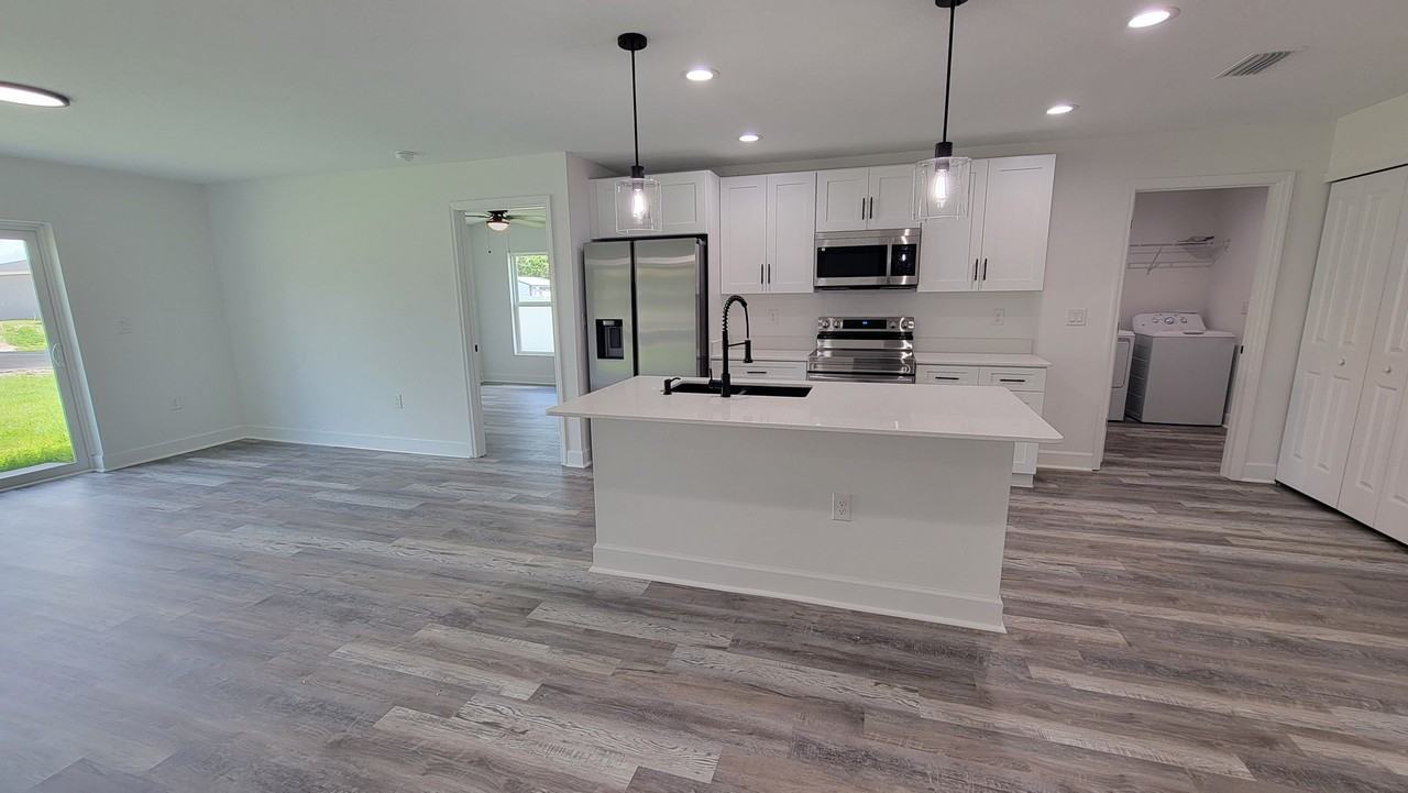 20422 Dial Ave - Photo 3 of 20