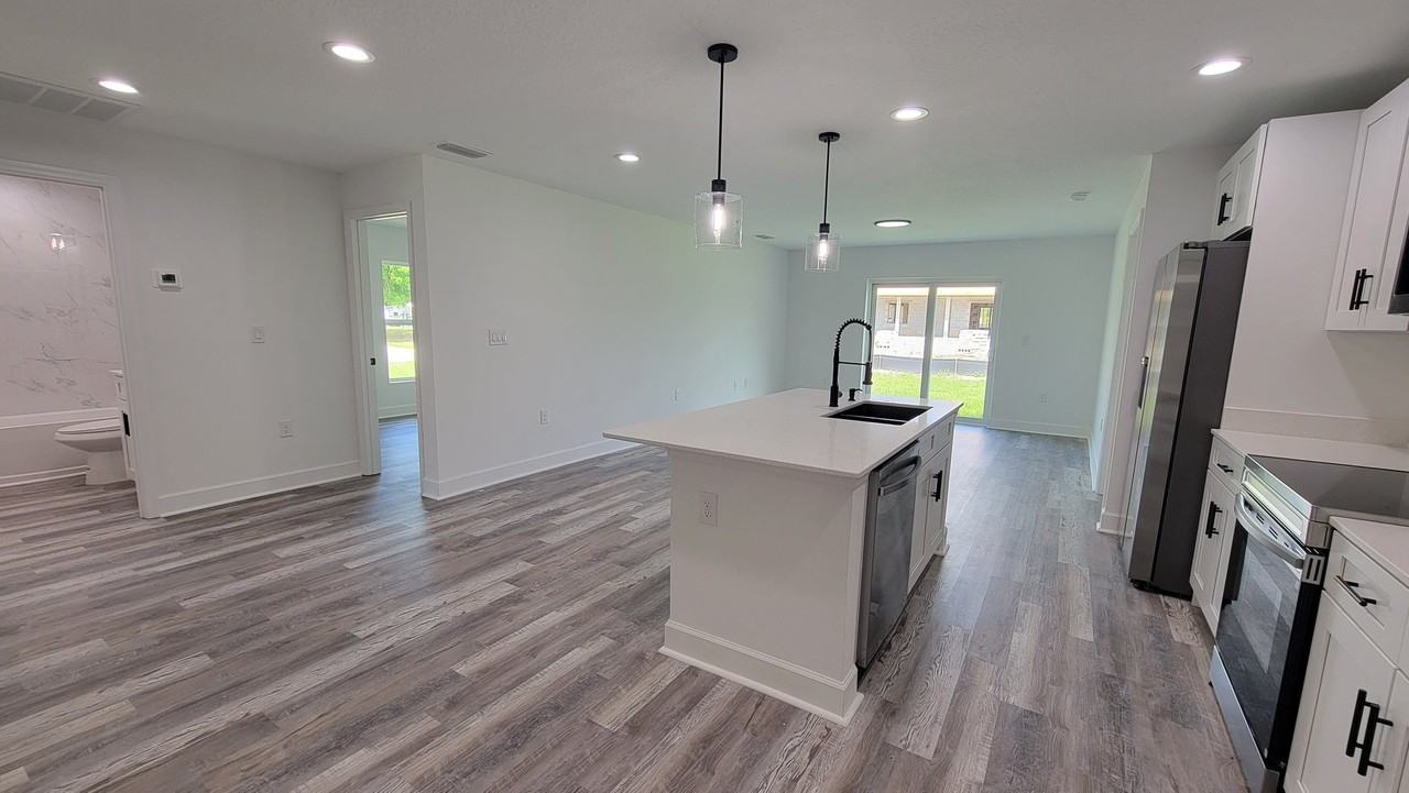 20422 Dial Ave - Photo 6 of 20