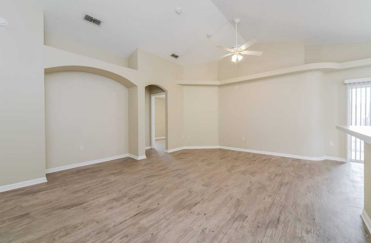 216 Manoel Ln - Photo 2 of 15
