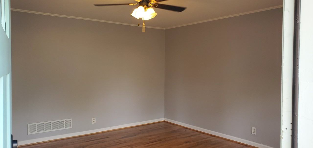 116 W Decatur St - Photo 2 of 10