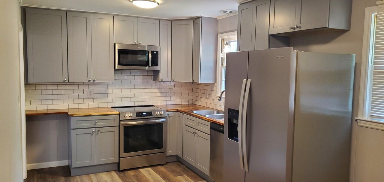 116 W Decatur St - Photo 3 of 10