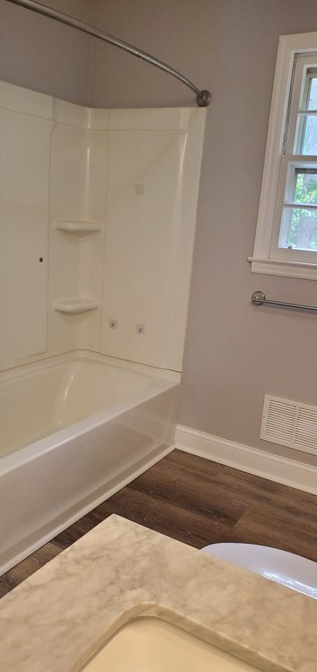 116 W Decatur St - Photo 6 of 10