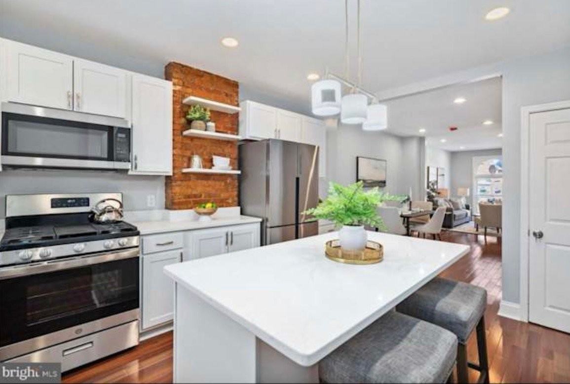 2815 Orleans St - Photo 6 of 13