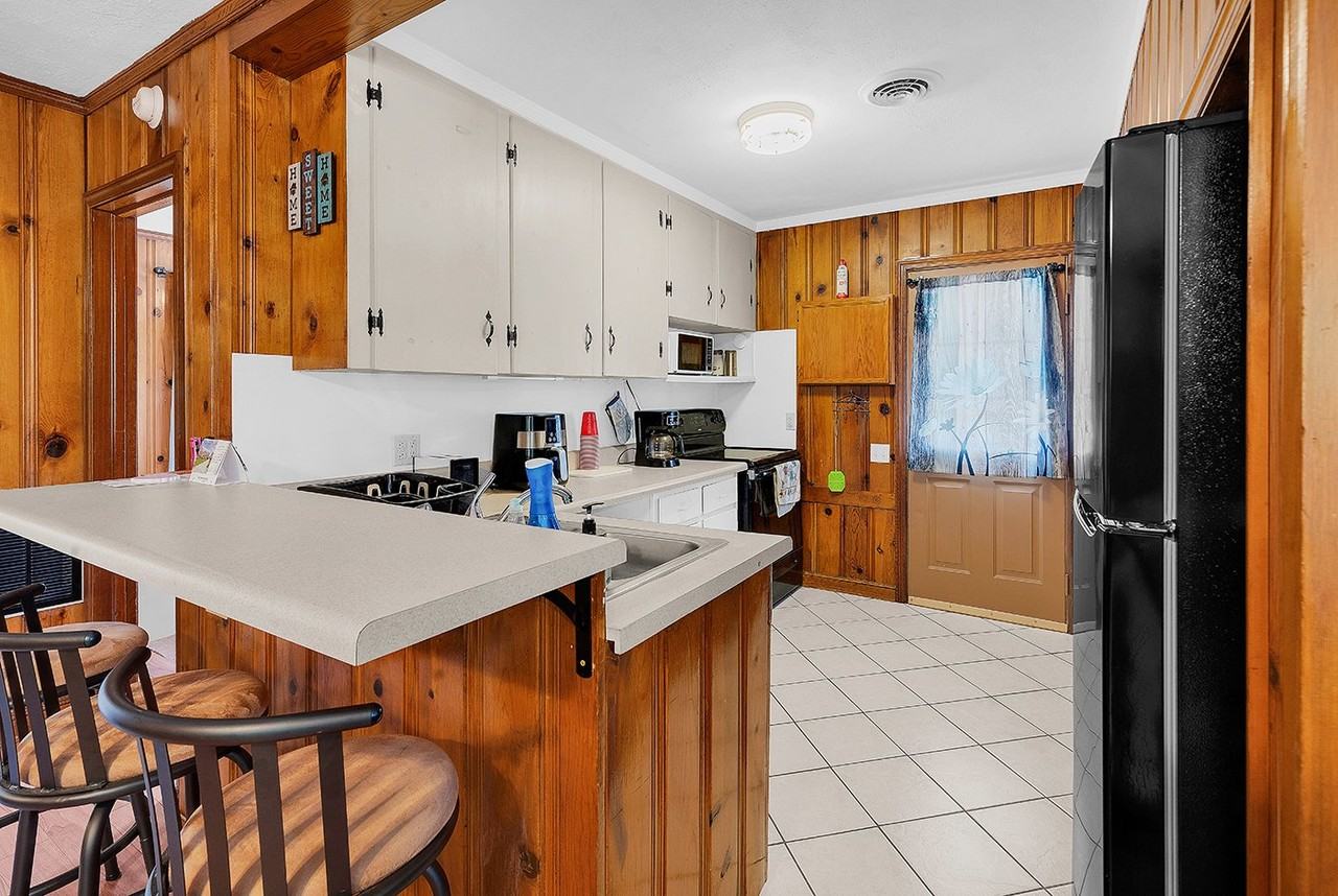 39 Gates Way - Photo 6 of 20