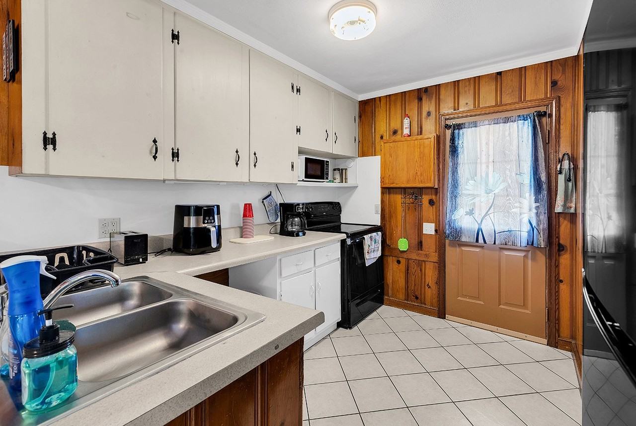 39 Gates Way - Photo 7 of 20