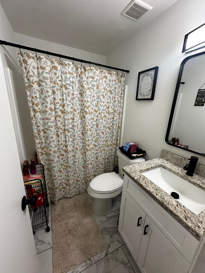 4013 Hawthorne Cir Se #3