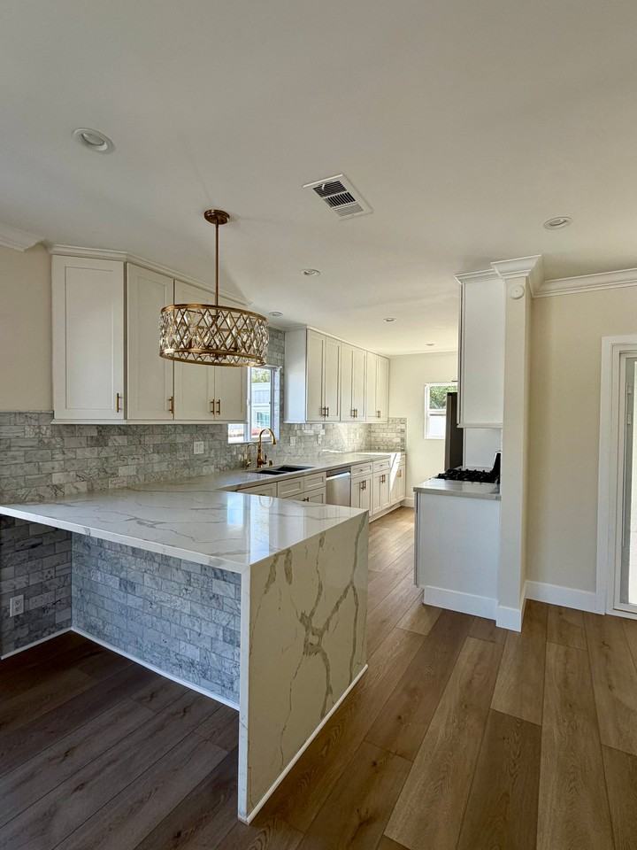 10622 Mcvine Ave - Photo 5 of 16