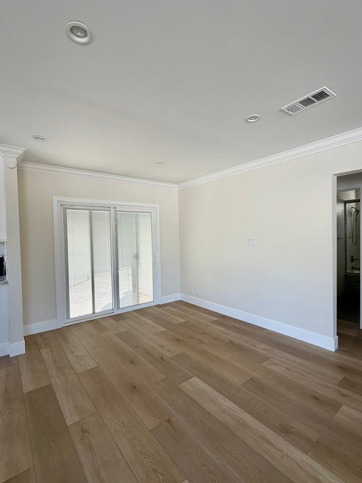 10622 Mcvine Ave - Photo 6 of 16