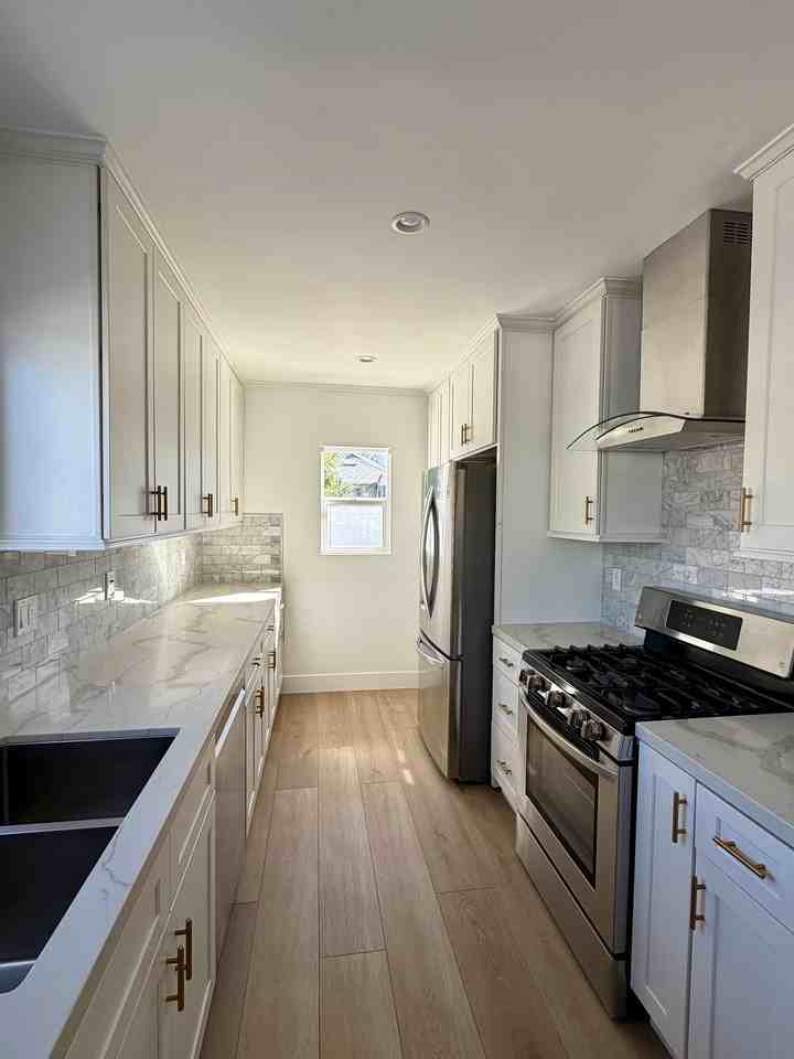 10622 Mcvine Ave - Photo 7 of 16