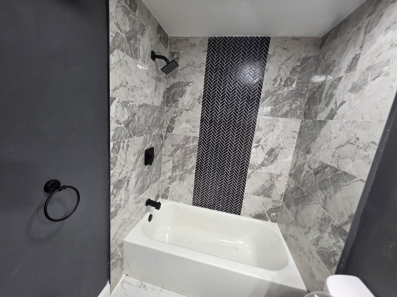 4317 Elizabeth St - Photo 4 of 20