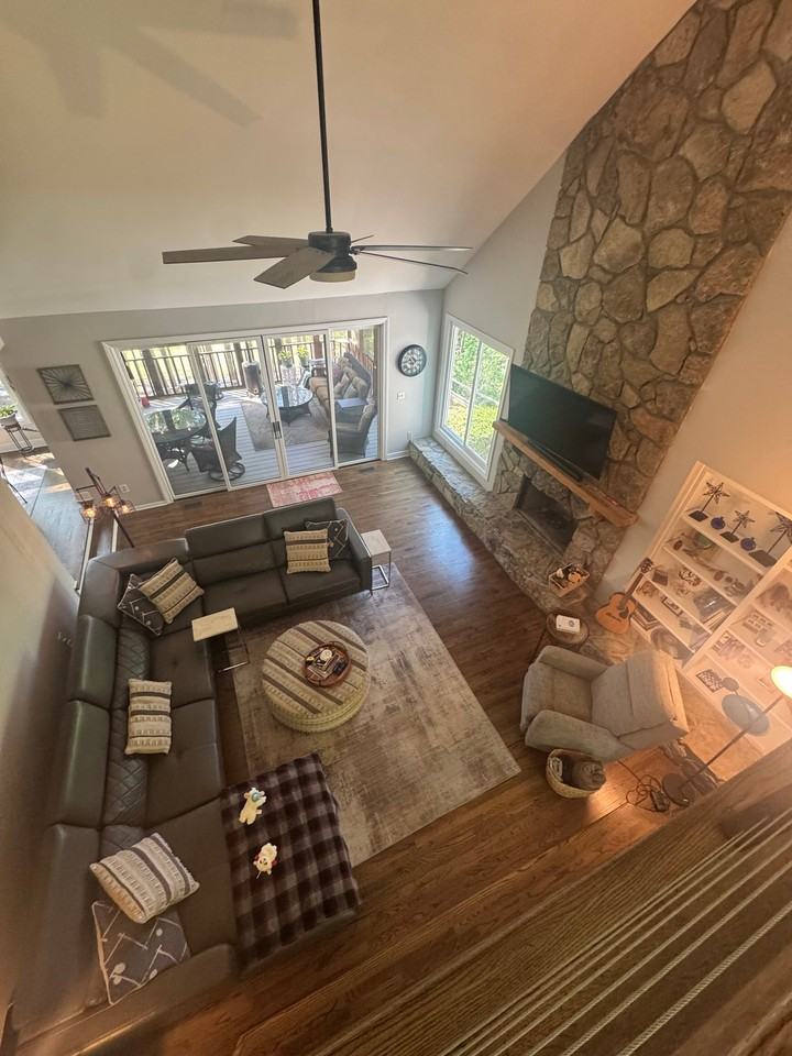 585 Kings Peak Dr - Photo 4 of 20