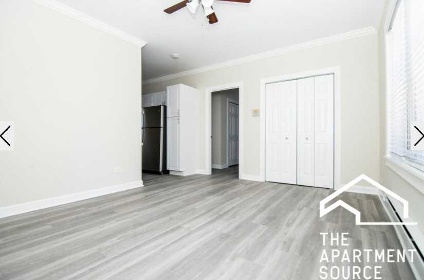 W Roscoe St #1 - Photo 5 of 9