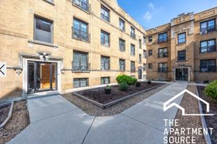 732 W Roscoe St #G - Photo 1 of 1