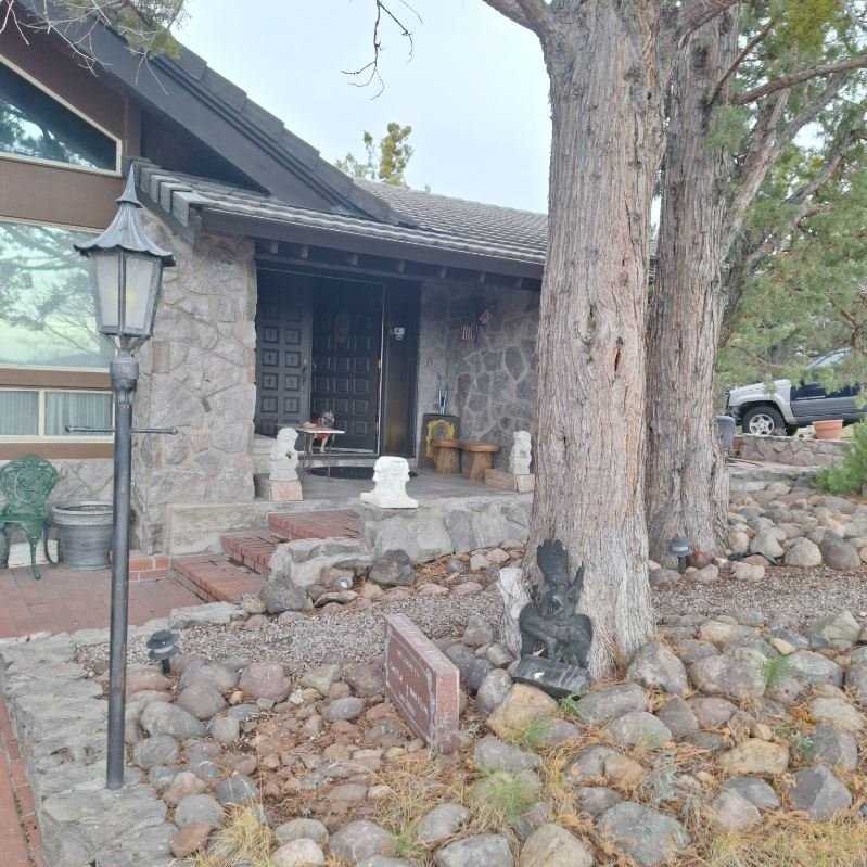 5137 Hill Dr - Photo 2 of 10