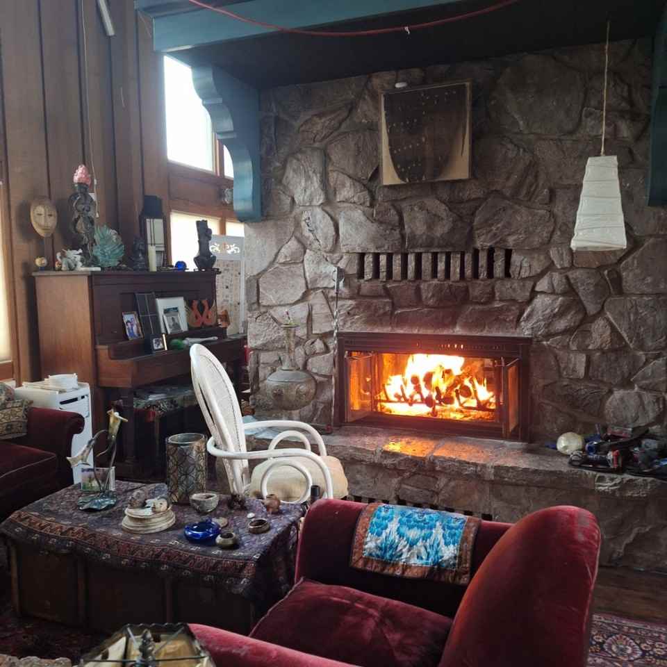 5137 Hill Dr - Photo 4 of 10