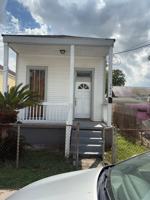 featured image of 8626 Green St