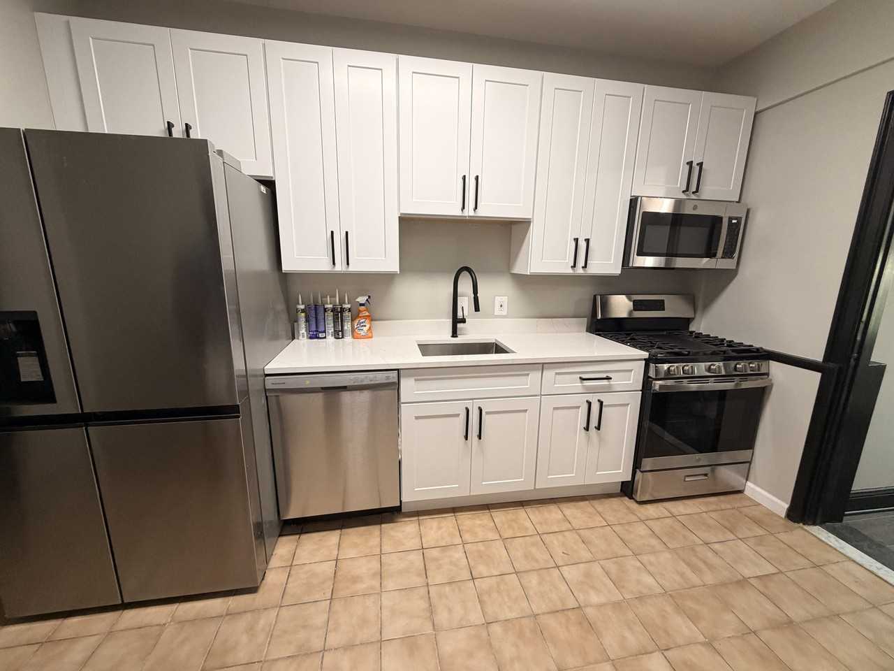 1303 Kennedy St Nw - Photo 3 of 20