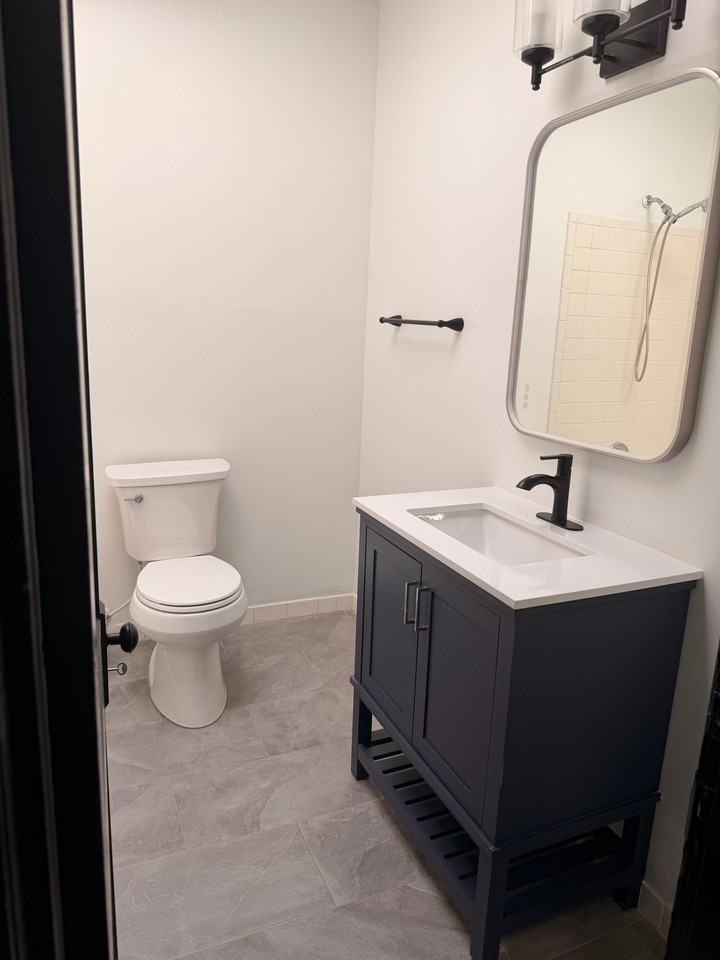 1303 Kennedy St Nw - Photo 6 of 20