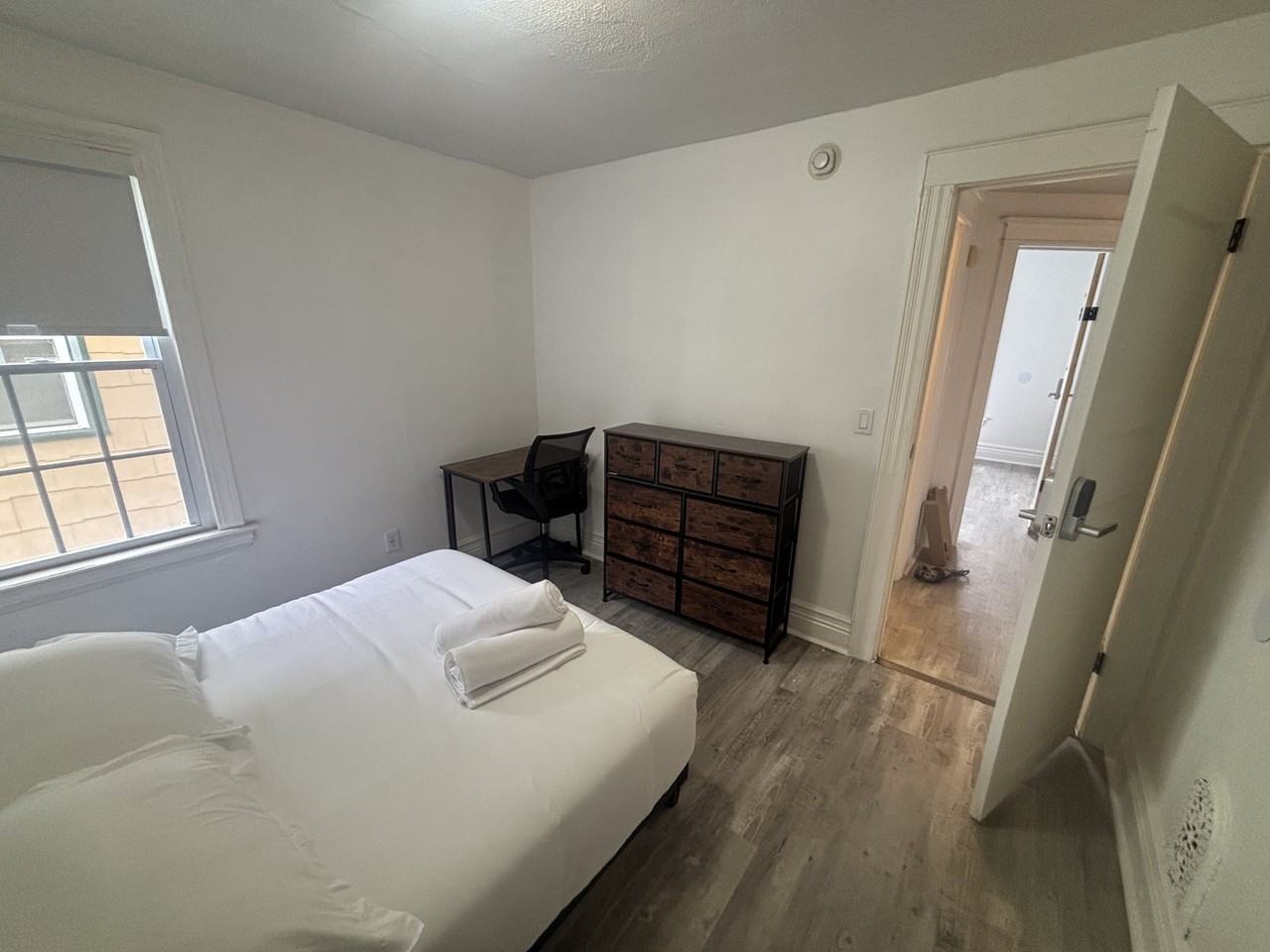 366 Seward St - Photo 3 of 20