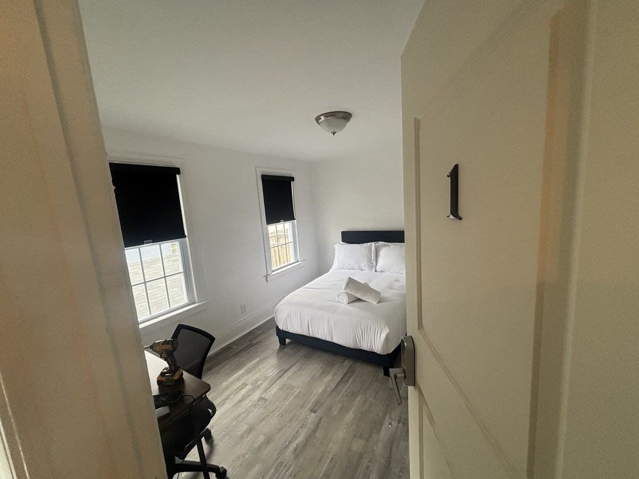 366 Seward St - Photo 7 of 20