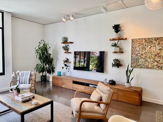 150 Lombard St - Photo 5 of 16