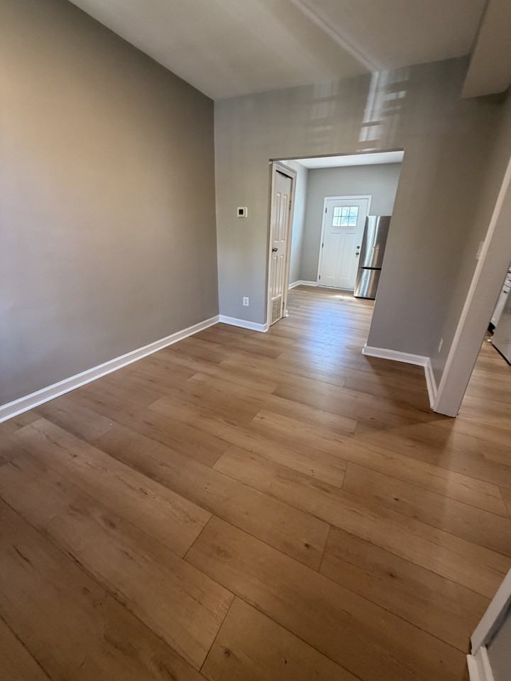 740 Hobart Pl Nw - Photo 5 of 8