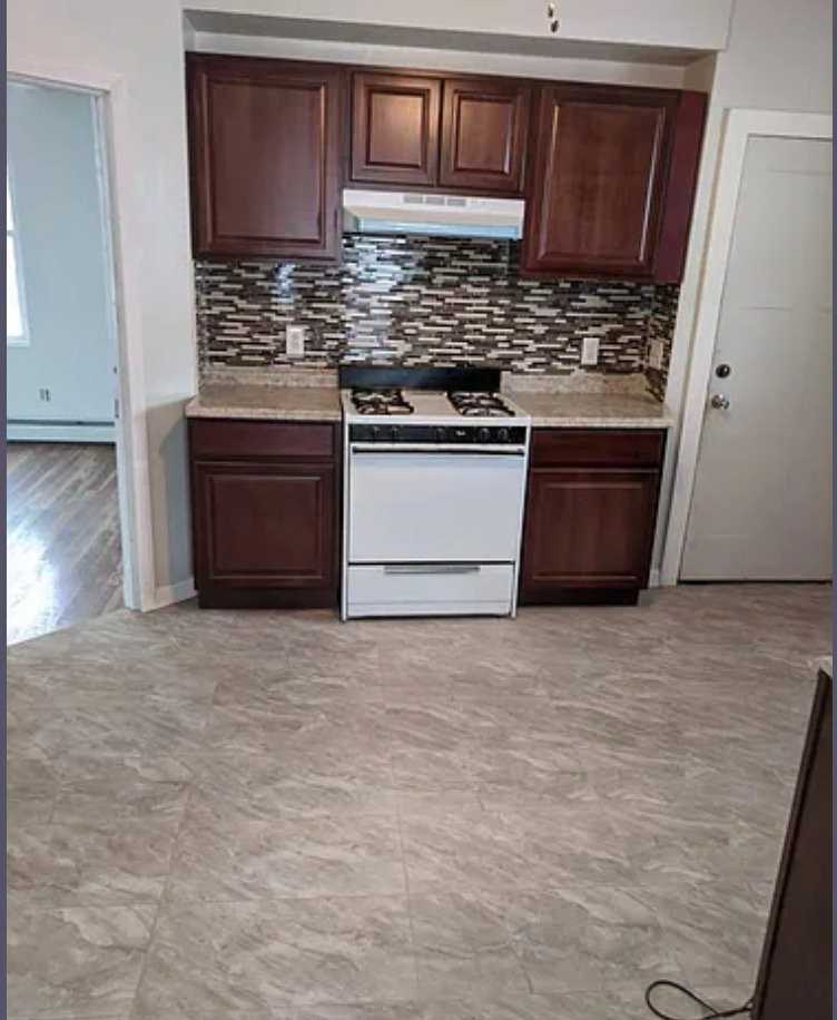 1375 Newport Ave #3 - Photo 4 of 6