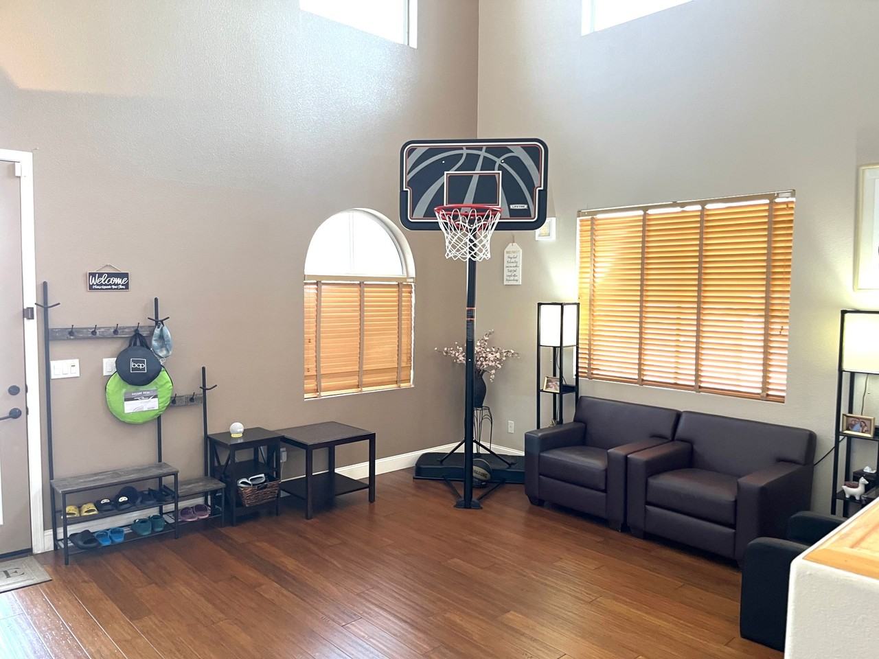 7729 Villa Gabriela Ave - Photo 2 of 24