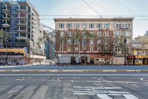 featured image of 1651 Market St