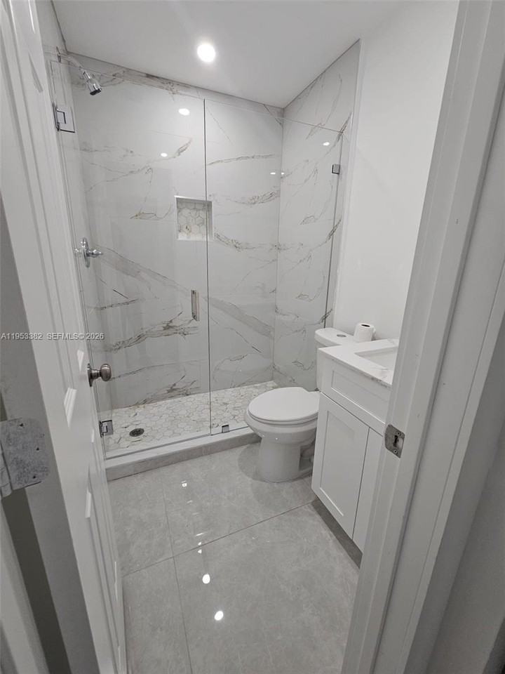 2488 Southwest 6th Court #0 - Photo 6 of 33