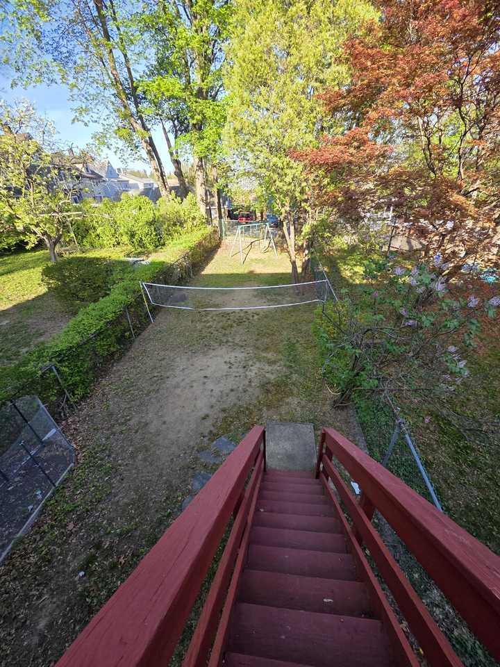 552 Manor Ridge Rd - Photo 4 of 40