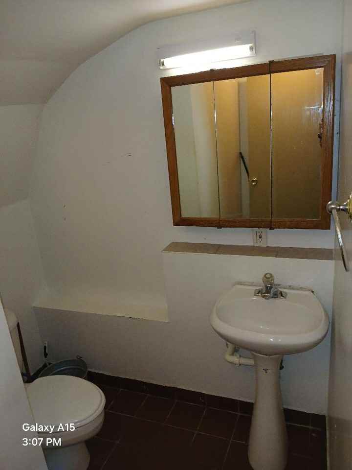 2301 Colby Ave #B2 - Photo 3 of 3