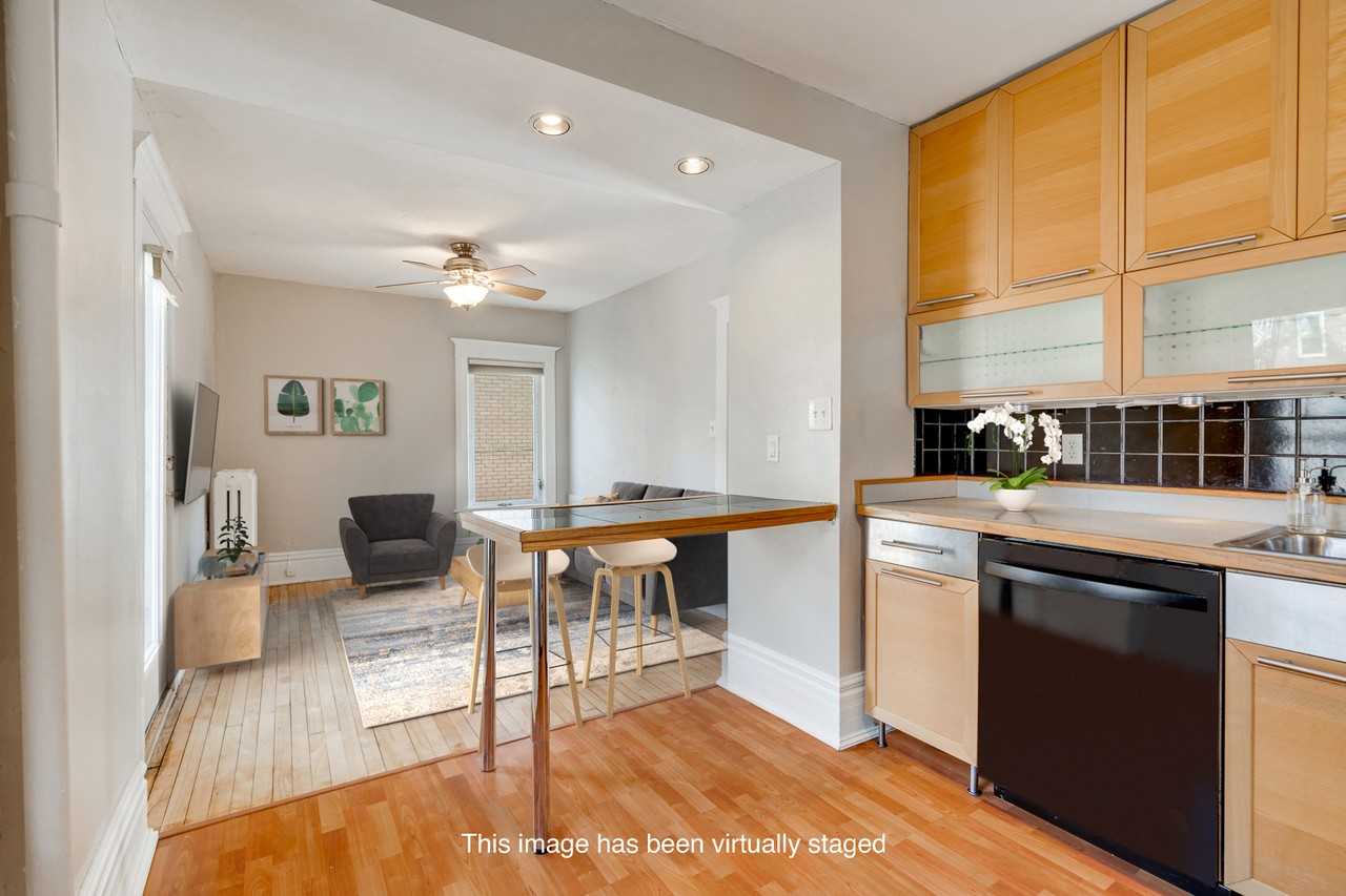 2305 Garfield Ave #201 - Photo 2 of 25