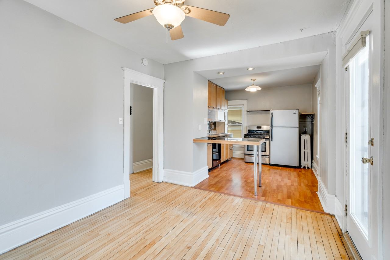 2305 Garfield Ave #201 - Photo 3 of 25